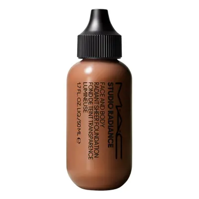 MAC Studio Radiance Foundation Gezicht en Lichaam W5 50 ml